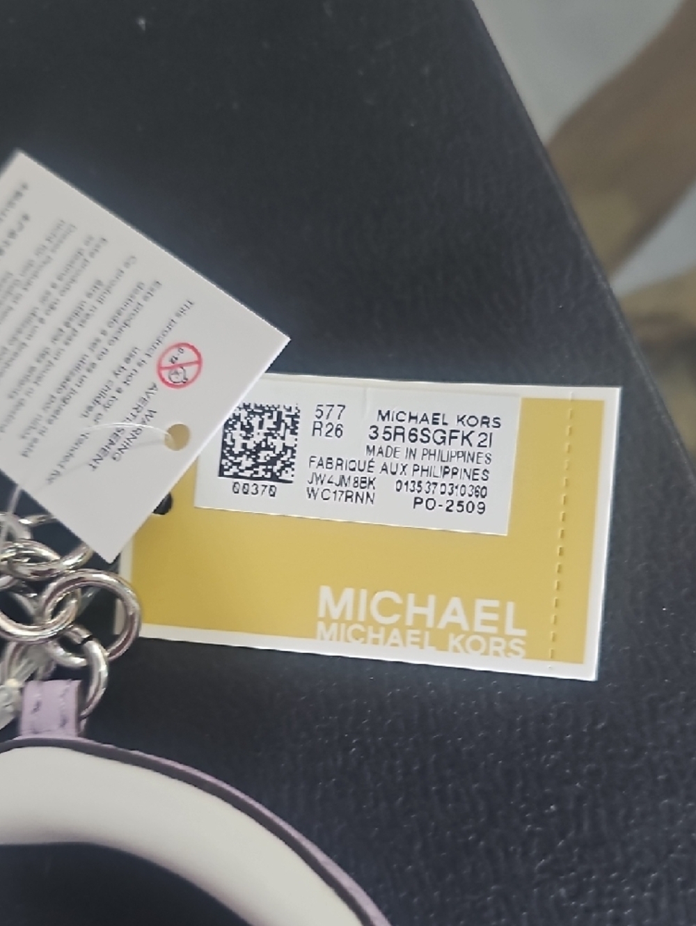 Michael Kors Pink & White Headphone Keychain - Rare - Picture 2 of 5